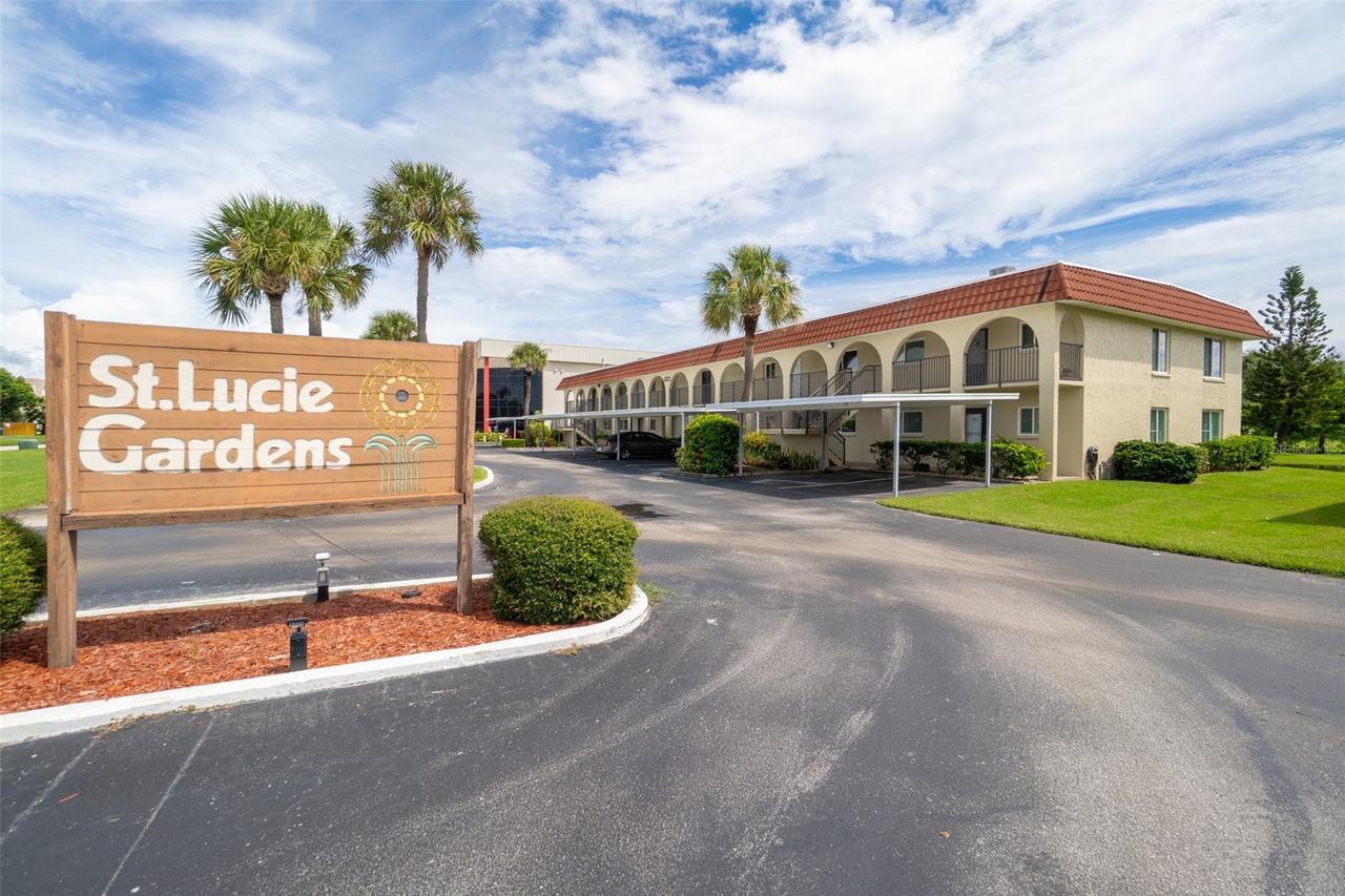 201 Saint Lucie Ln. #706, Cocoa Beach, FL 32931