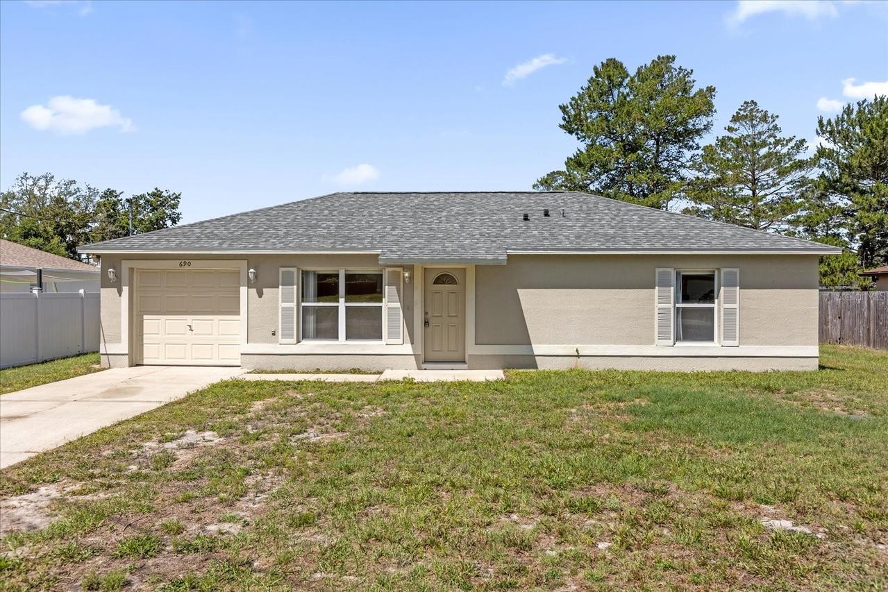 690 Walnut Ave., Orange City, FL 32763