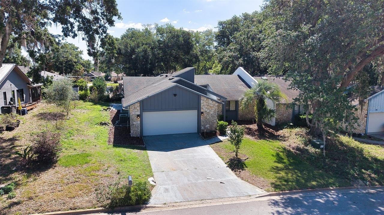 1033 Old South Ln., Apopka, FL 32712