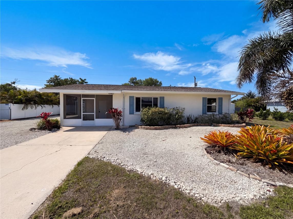 829 E 4th St., Englewood, FL 34223