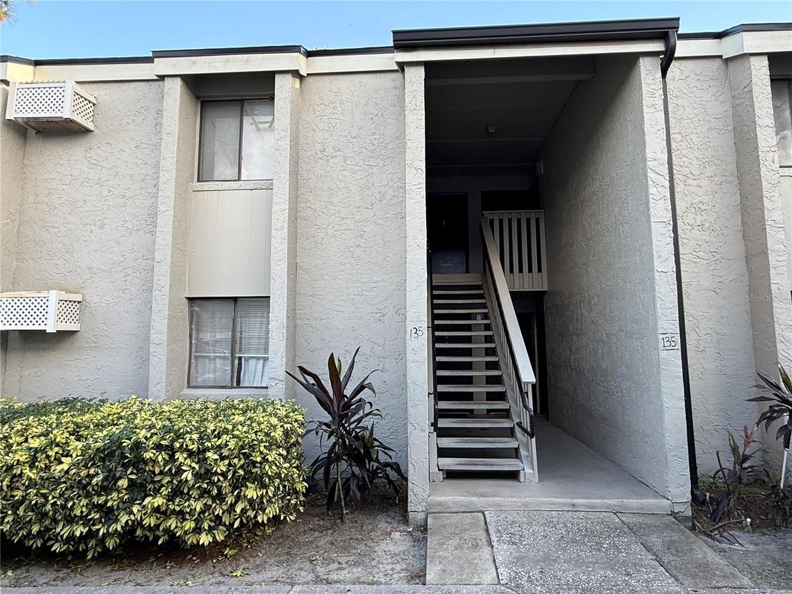 135 Springwood Cir. #E, Longwood, FL 32750