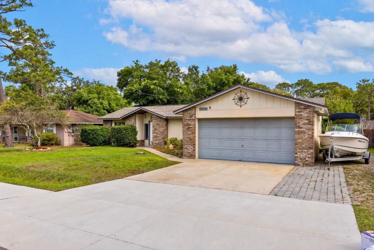 2707 Balkan St., Apopka, FL 32703