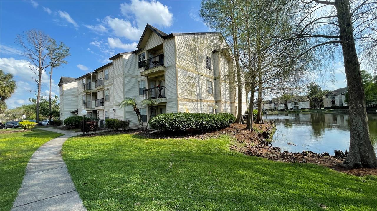1948 Lake Atriums Cir. #113, Orlando, FL 32839