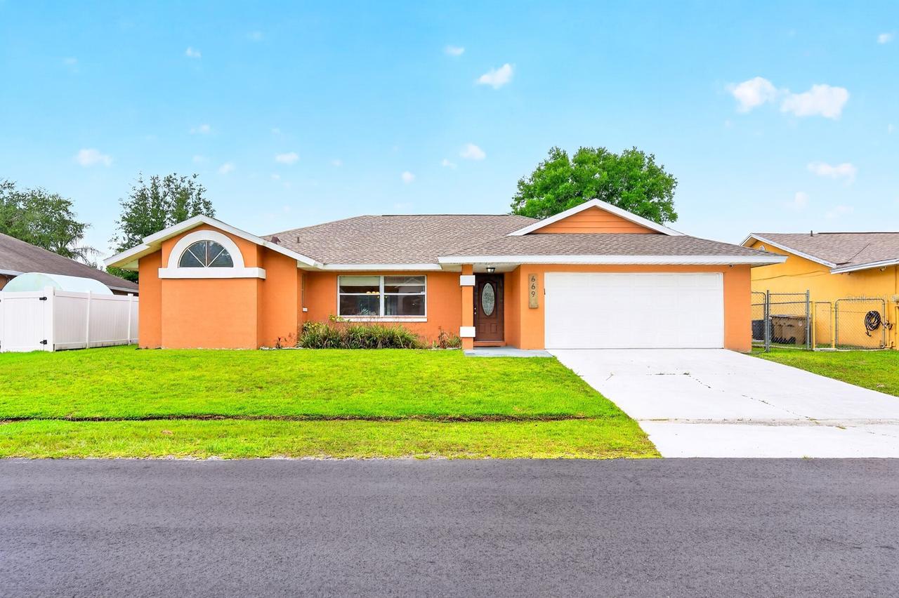 669 Deauville Ct., Kissimmee, FL 34758
