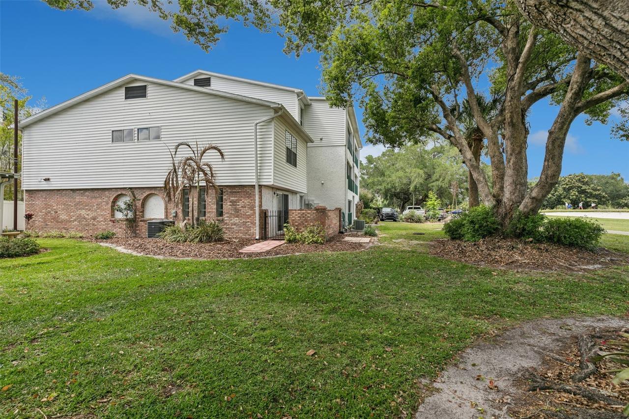 496 W Par St., Orlando, FL 32804