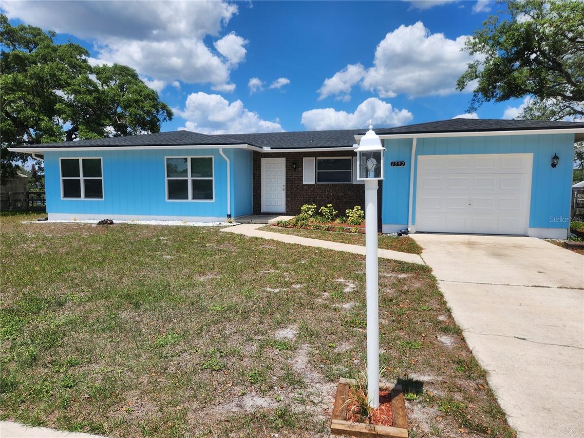 1952 English Dr., Deltona, FL 32738
