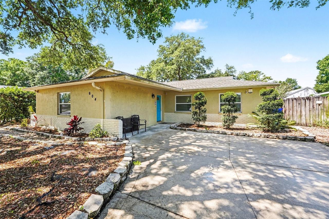 604 Limetree Dr., Oldsmar, FL 34677