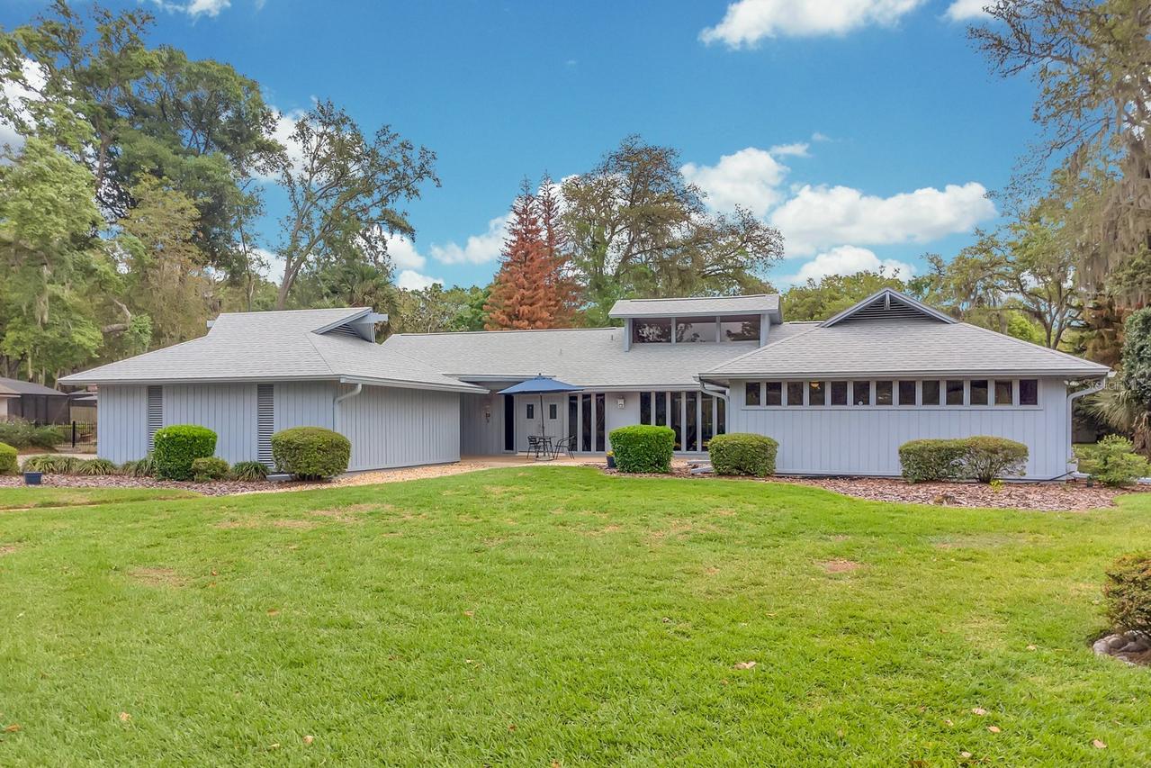 318 Valley Dr., Longwood, FL 32779