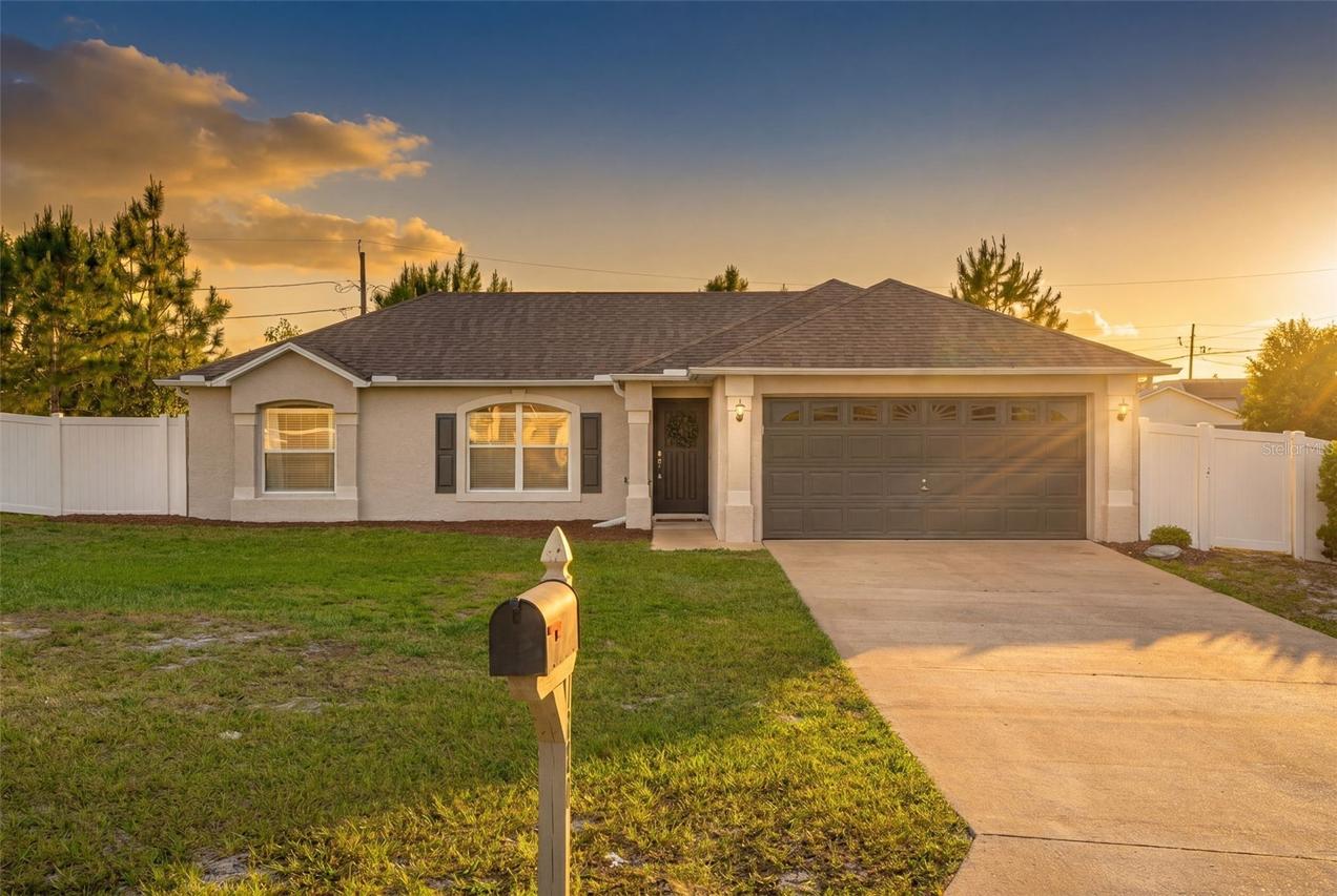 1284 Azora Dr., Deltona, FL 32725