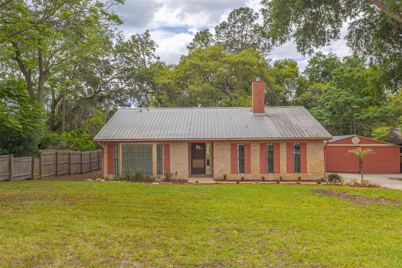 205 Angeles Rd., Debary, FL 32713