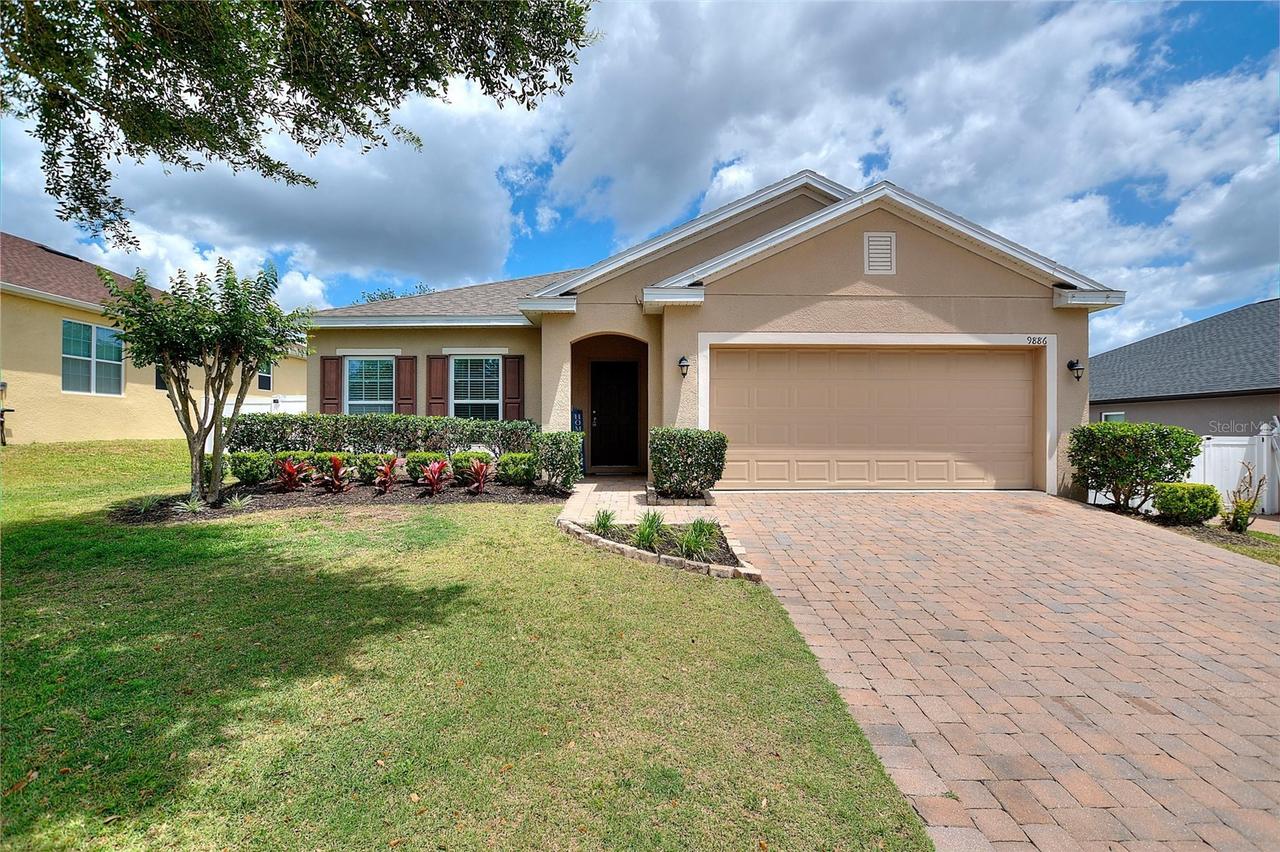 9886 Lenox St., Clermont, FL 34711