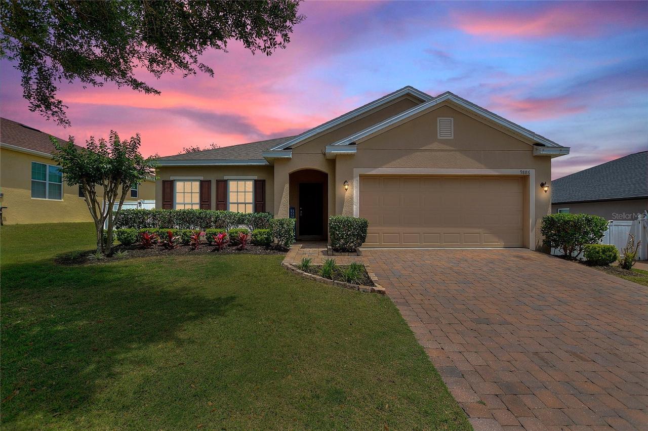 9886 Lenox St., Clermont, FL 34711