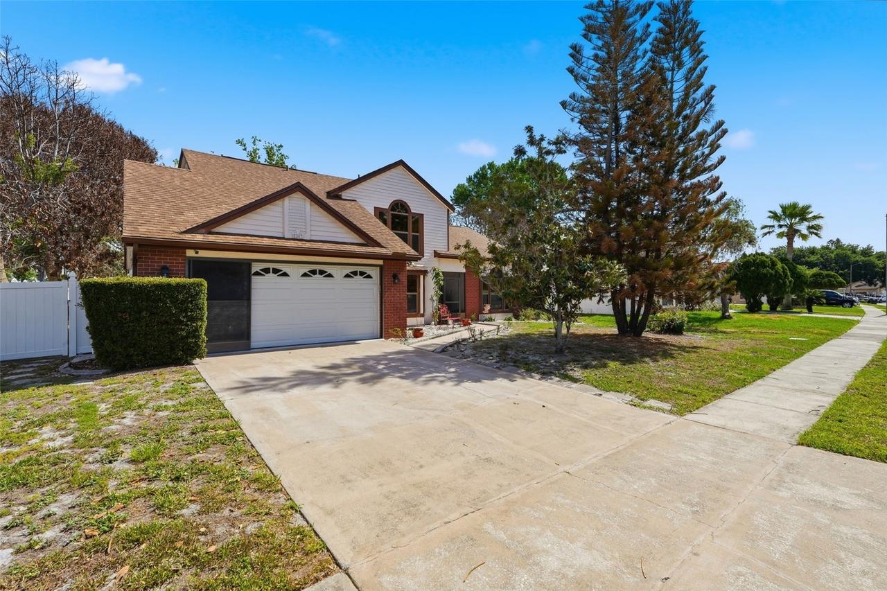 2207 Whispering Maple Dr., Orlando, FL 32837