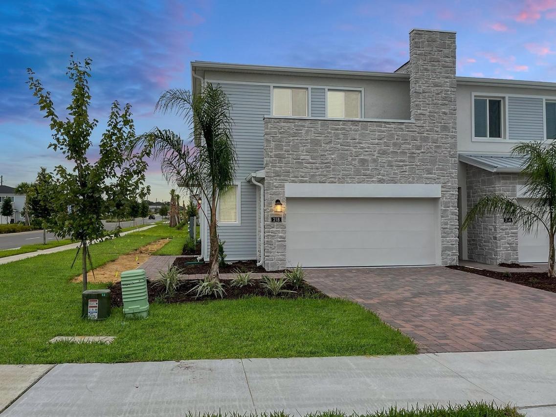 218 Nine Iron Dr., Davenport, FL 33896