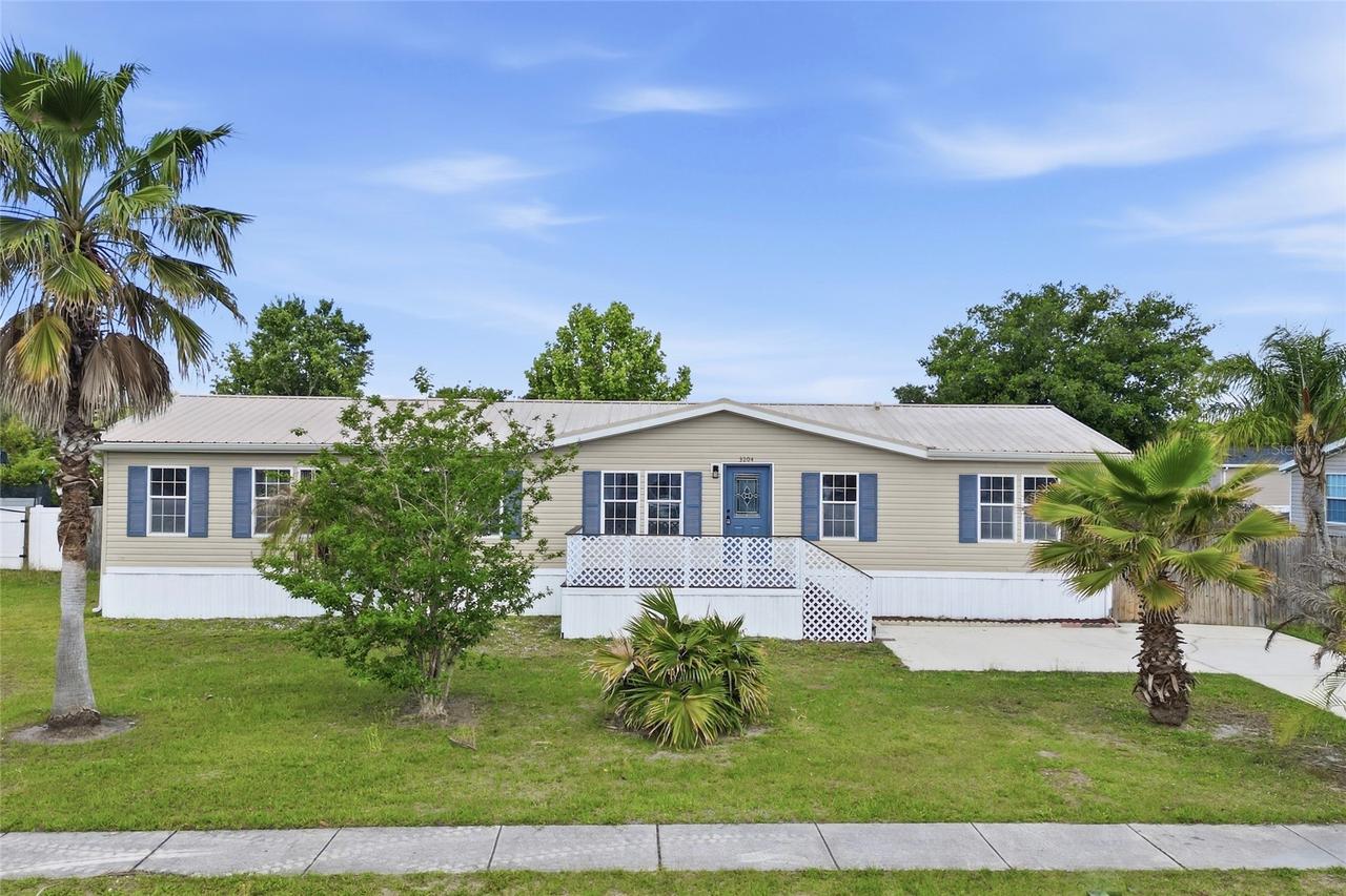 3204 Silver Lake Ct., Kissimmee, FL 34744