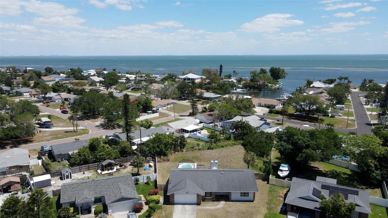 4356 Tarpon Dr., St Petersburg, FL 33705