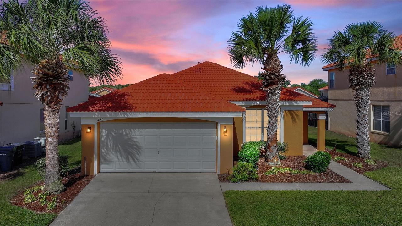 237 Sevilla Ave., Davenport, FL 33897