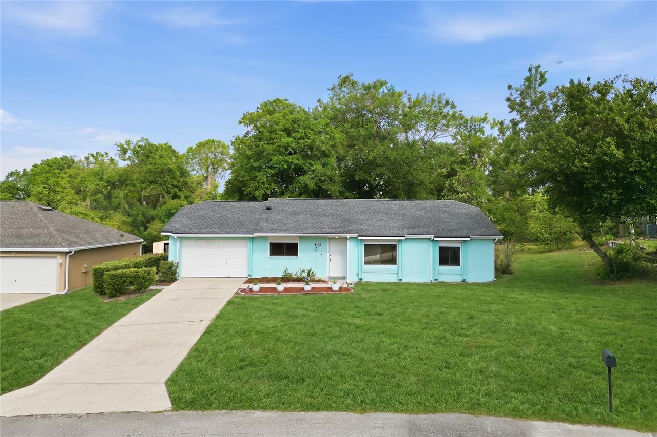 2246 W Firwood Dr., Deltona, FL 32725