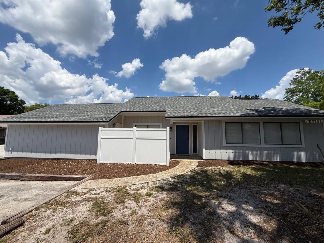 706 Lakeside Dr., Winter Springs, FL 32708