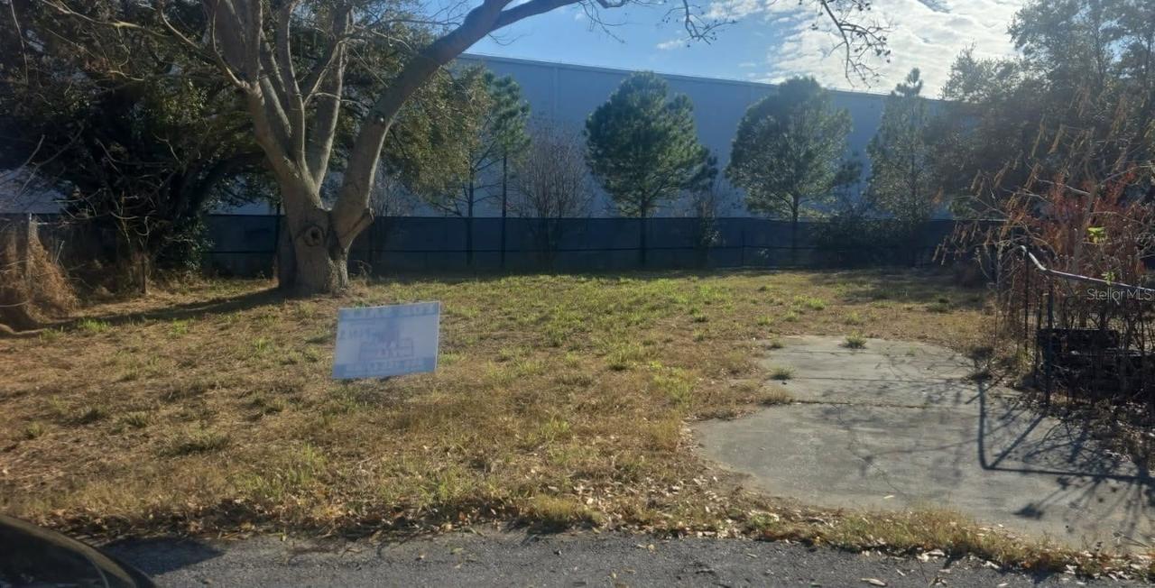 Lincoln Ct., Auburndale, FL 33823