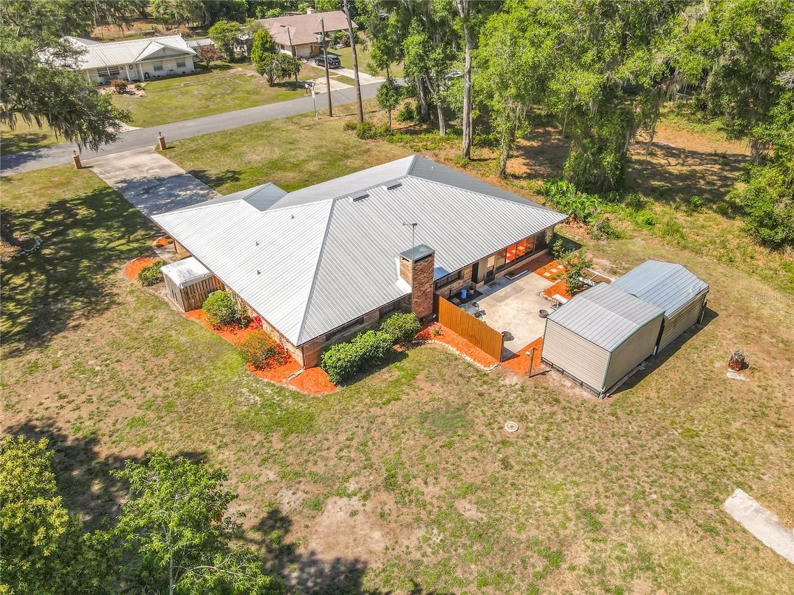 17819 Palm St., Umatilla, FL 32784