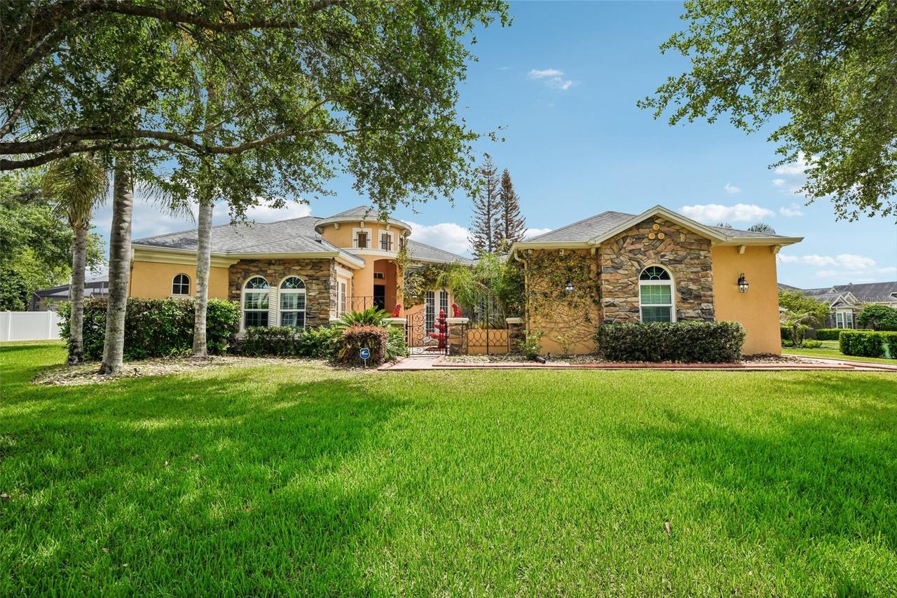 910 Parasol Pl., Oviedo, FL 32766