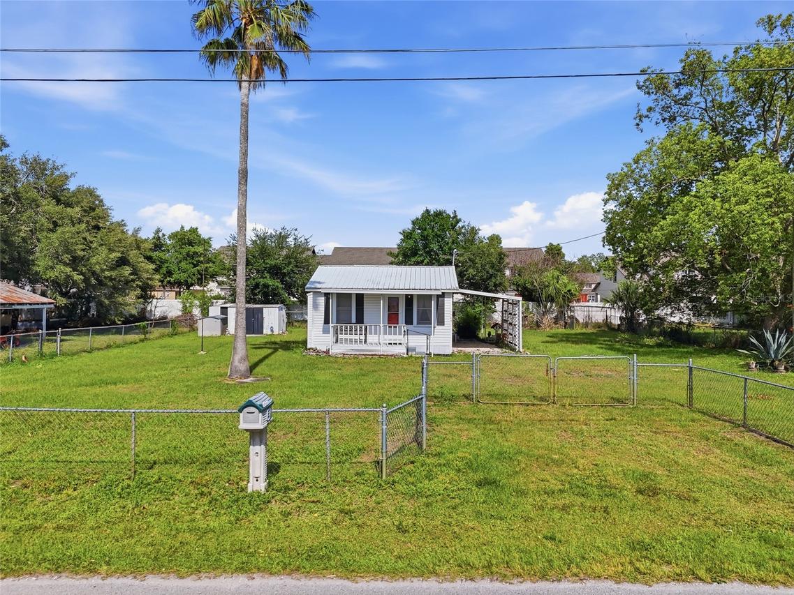 1705 Delaware Ave., St Cloud, FL 34769