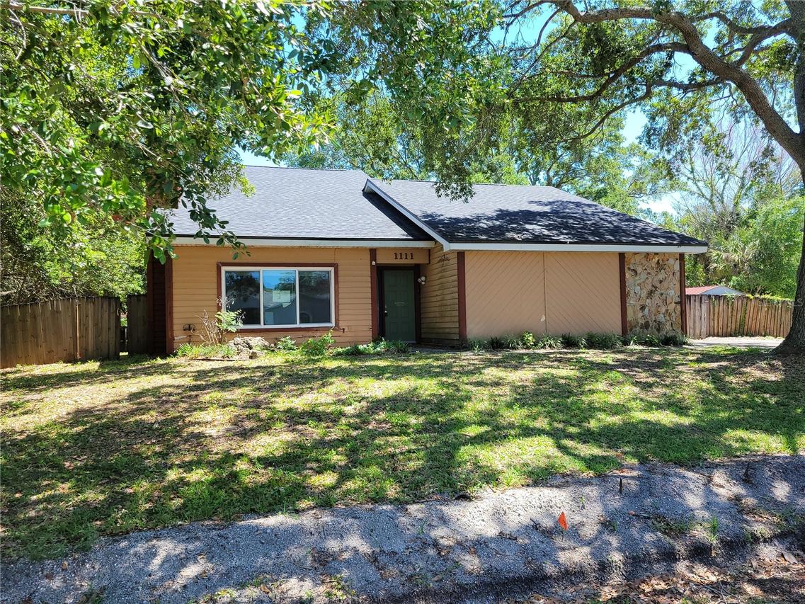 1111 Mina Ave., Palm Bay, FL 32907