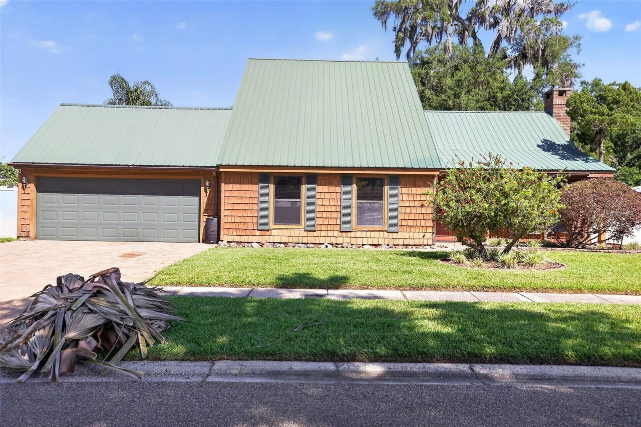 1604 Teakwood Dr., Plant City, FL 33563