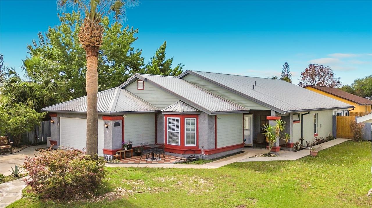 206 Hollywood Ct., Kissimmee, FL 34743