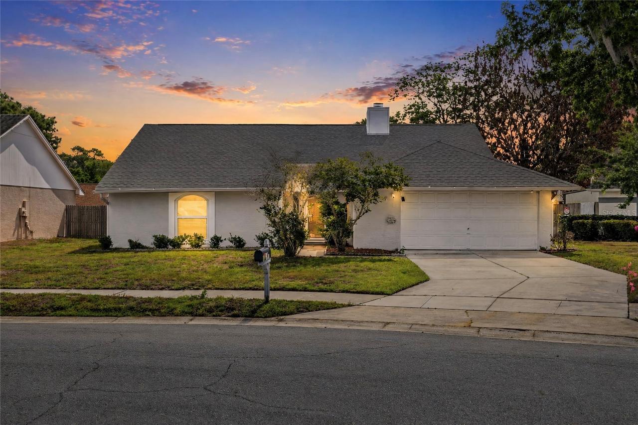 1049 Neely St., Oviedo, FL 32765