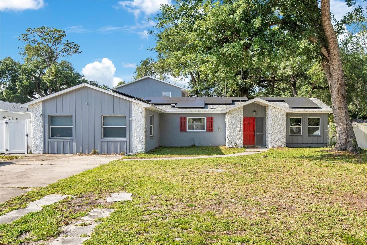 2422 Sweetbriar Ct., Kissimmee, FL 34744