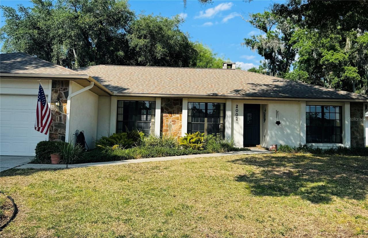 2002 E Timberlane Dr., Plant City, FL 33563