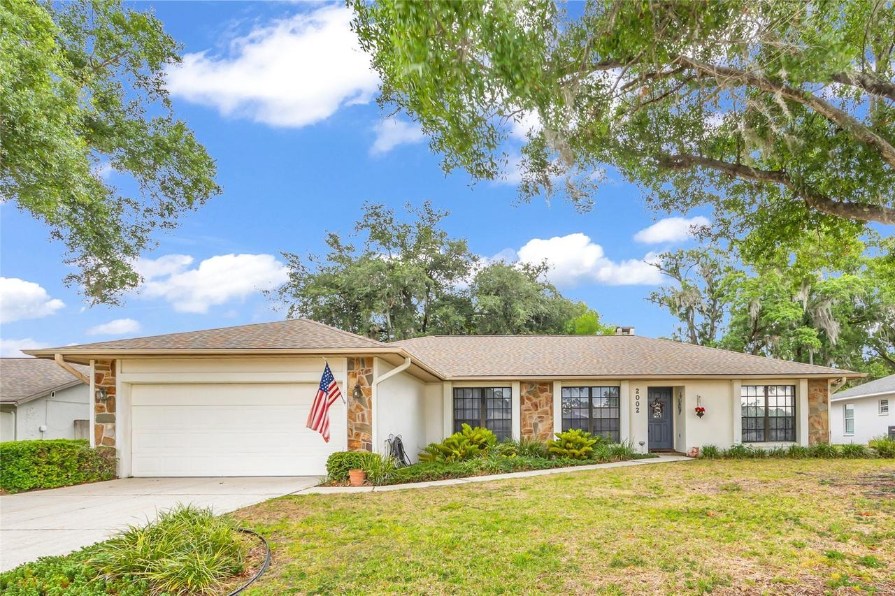 2002 E Timberlane Dr., Plant City, FL 33563