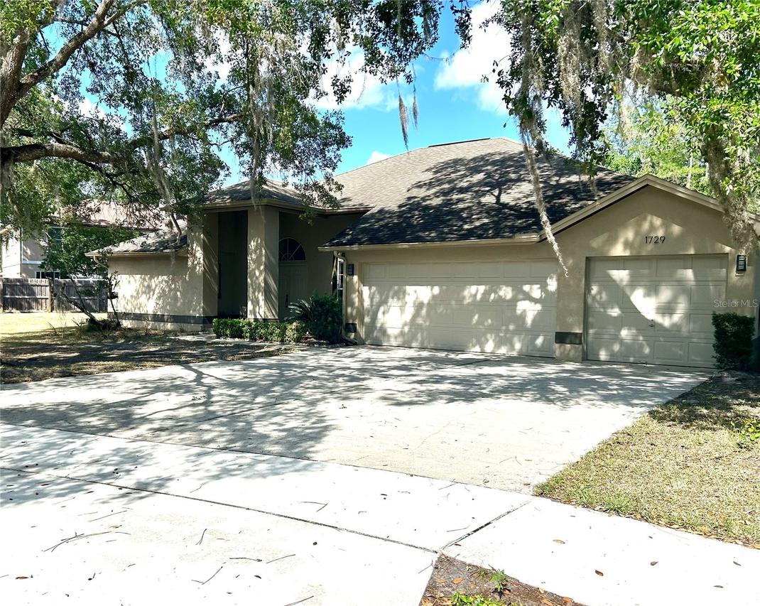 1729 Buckhorn Pl., Orlando, FL 32825