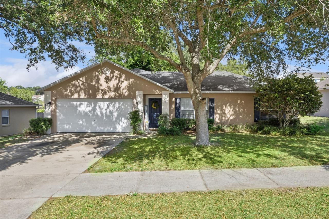 648 Tranquility St., Minneola, FL 34715