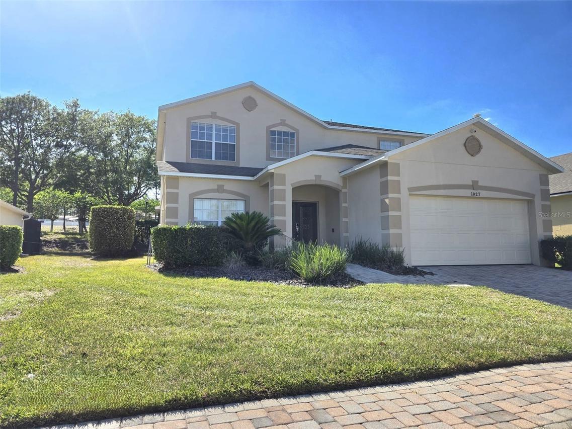 1027 Balmoral Dr., Davenport, FL 33896
