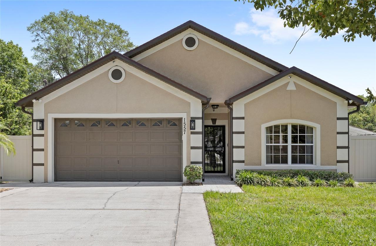 1557 Blackwood Ave., Gotha, FL 34734