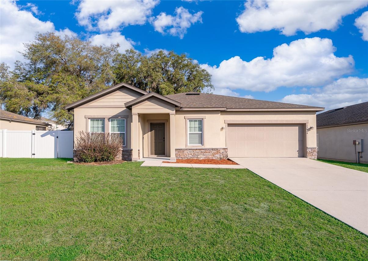 15824 Surfbird Ct., Mascotte, FL 34753