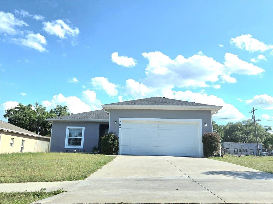 209 E Lemon St., Davenport, FL 33837