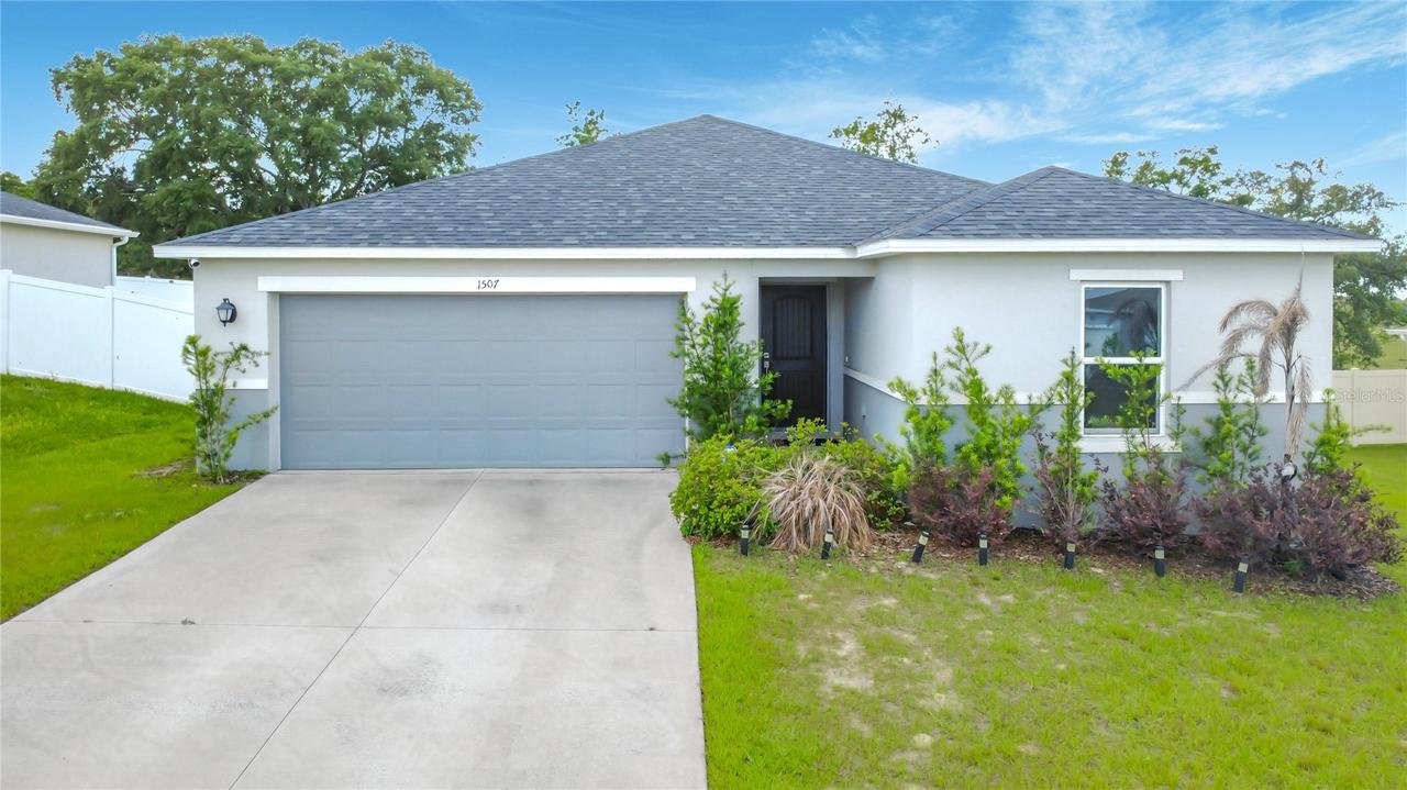 1507 Geranium Dr., Mascotte, FL 34753