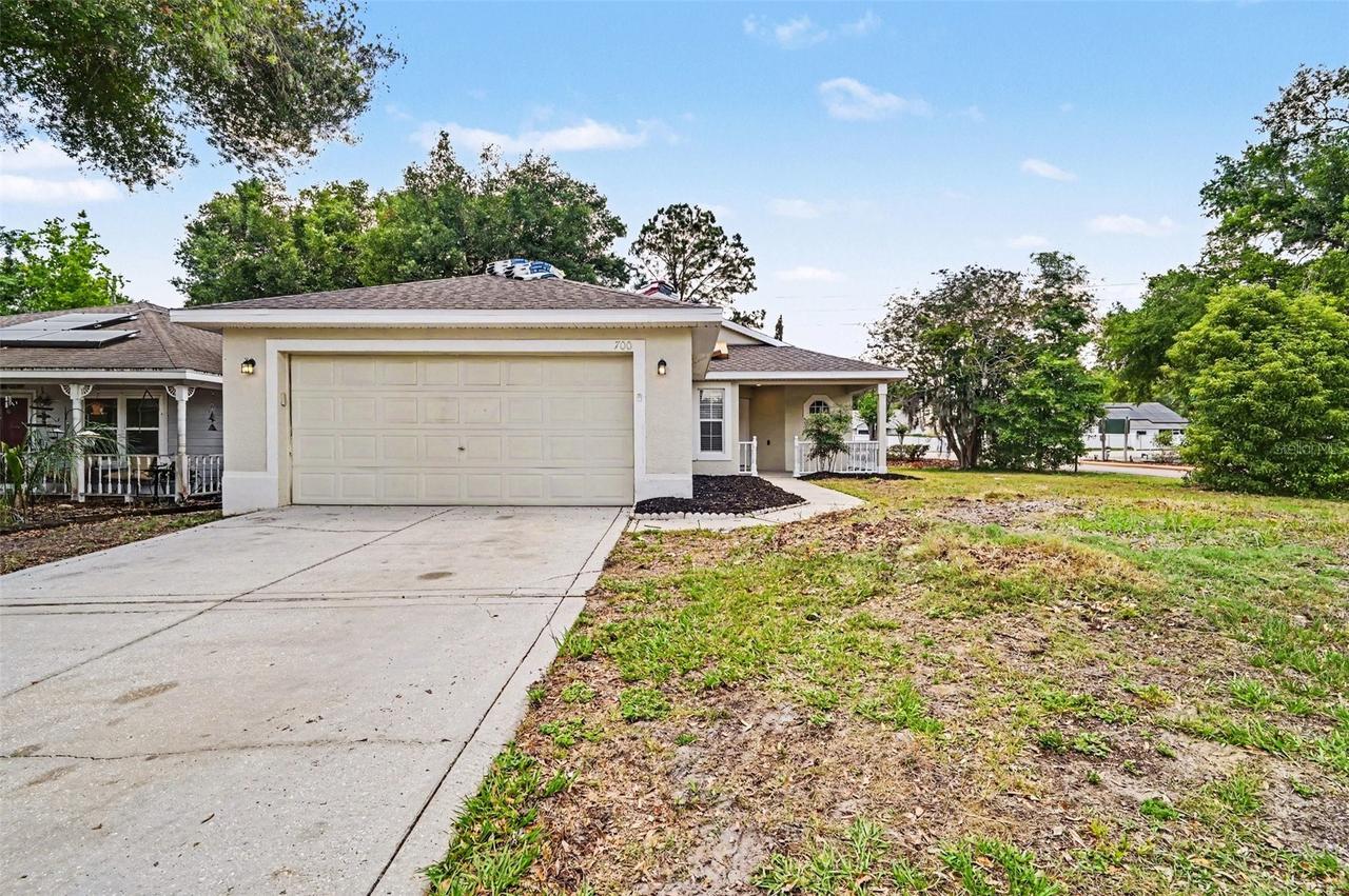 700 Kenmoore Ct., Eustis, FL 32726