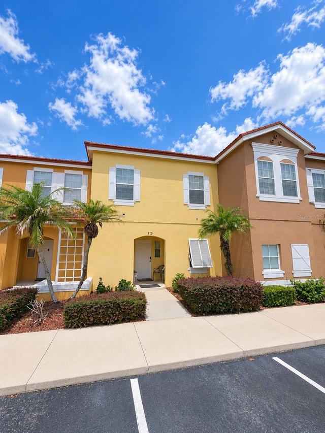 910 Park Terrace Cir., Kissimmee, FL 34746