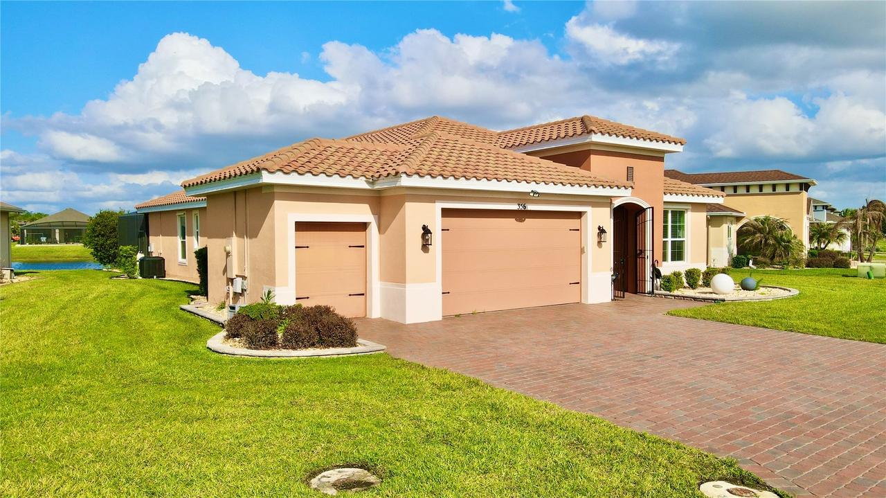 356 Bella Cortina Dr., Kissimmee, FL 34759