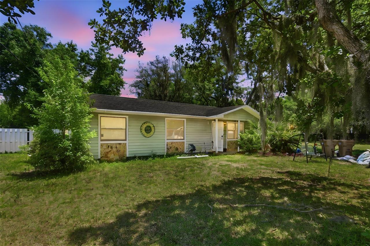 35724 Dawn Dr., Leesburg, FL 34788