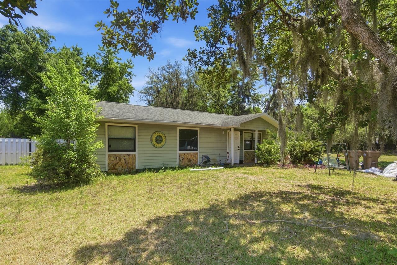 35724 Dawn Dr., Leesburg, FL 34788