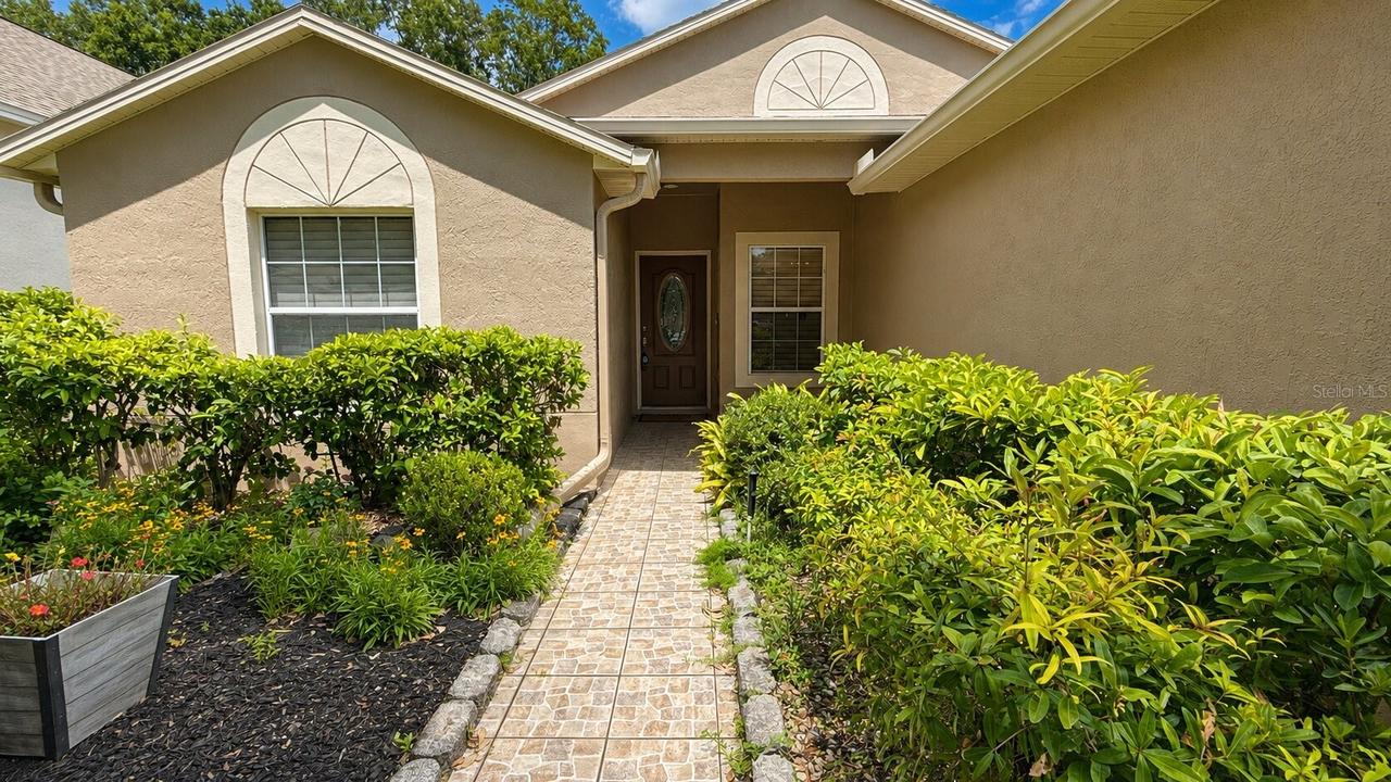 649 Buckingham Dr., Oviedo, FL 32765