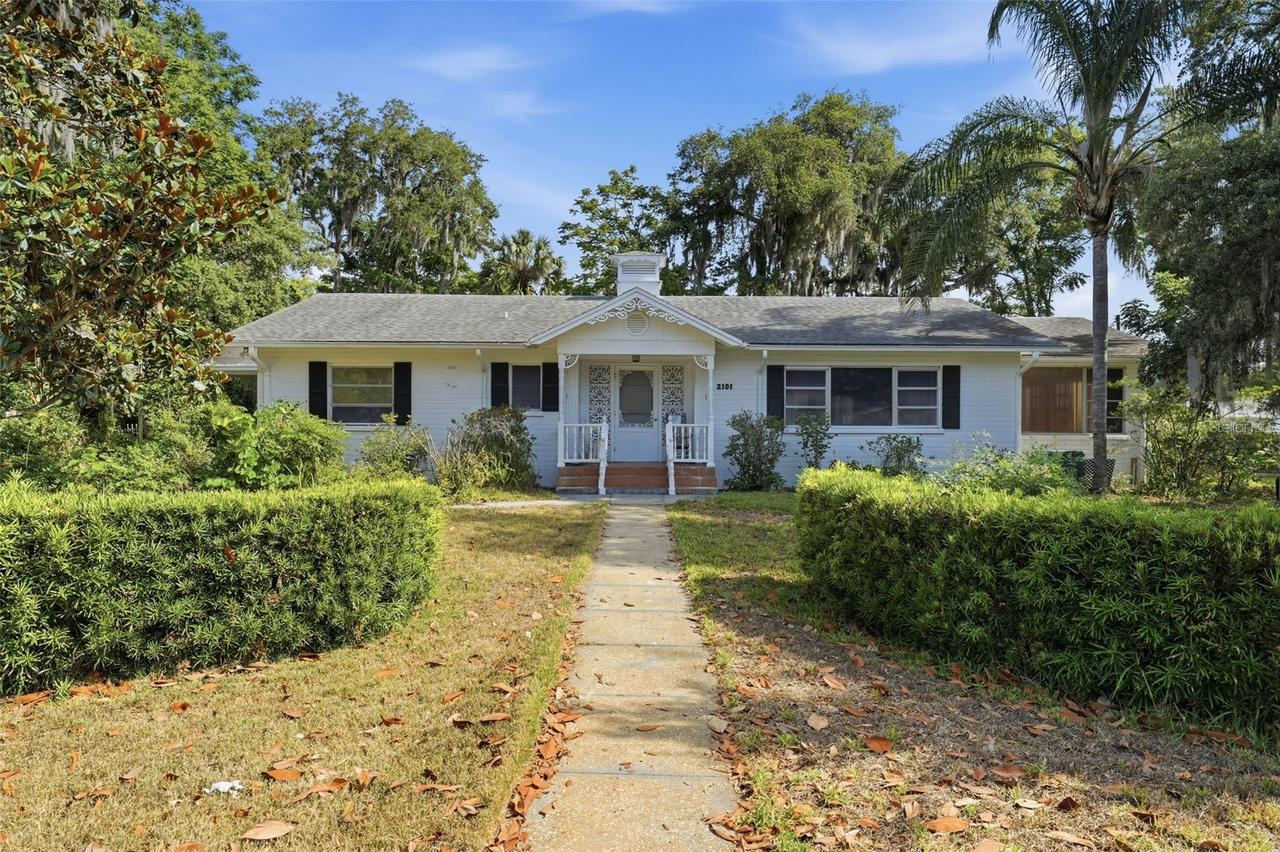 2101 Palmetto Rd., Mount Dora, FL 32757