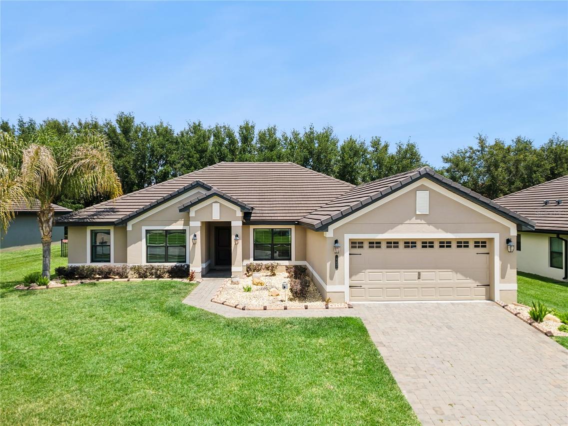 447 Lake Vista Dr., Auburndale, FL 33823
