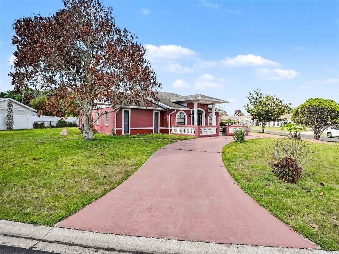 151 Tulpan Dr., Kissimmee, FL 34743